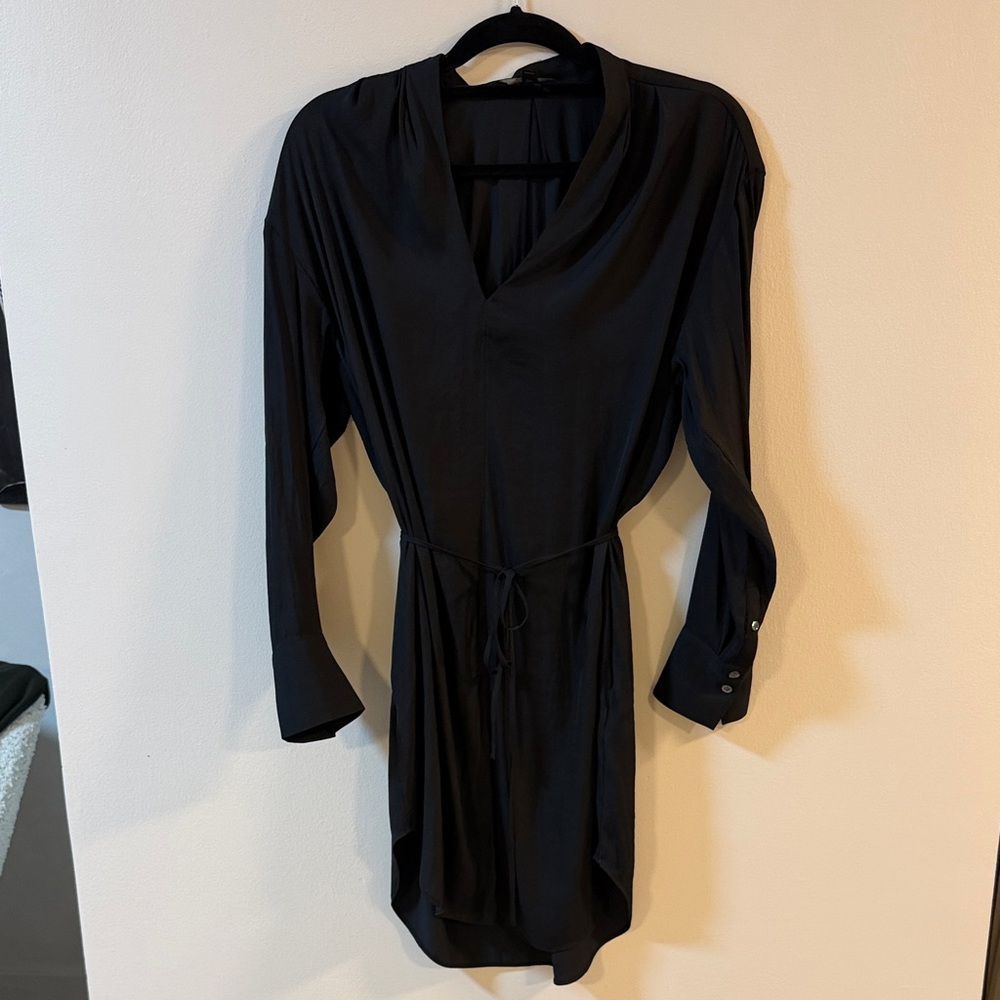 Banana Republic Black Long-Sleeve V-Neck Tie-Waist Dress